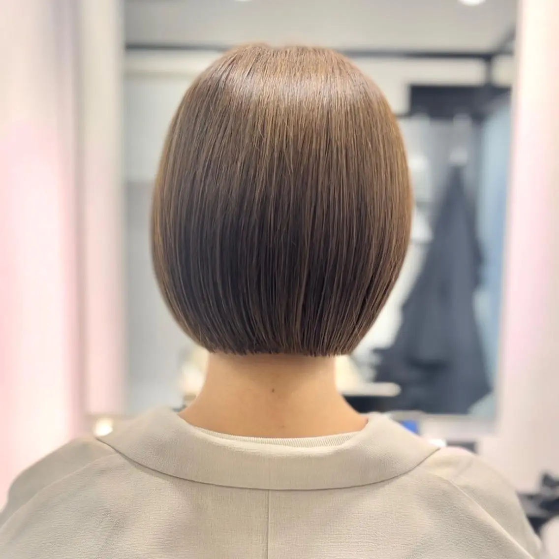 ショート カラー ボブ ショートヘア、ボブ こやさん　コヤマのヘアスタイル