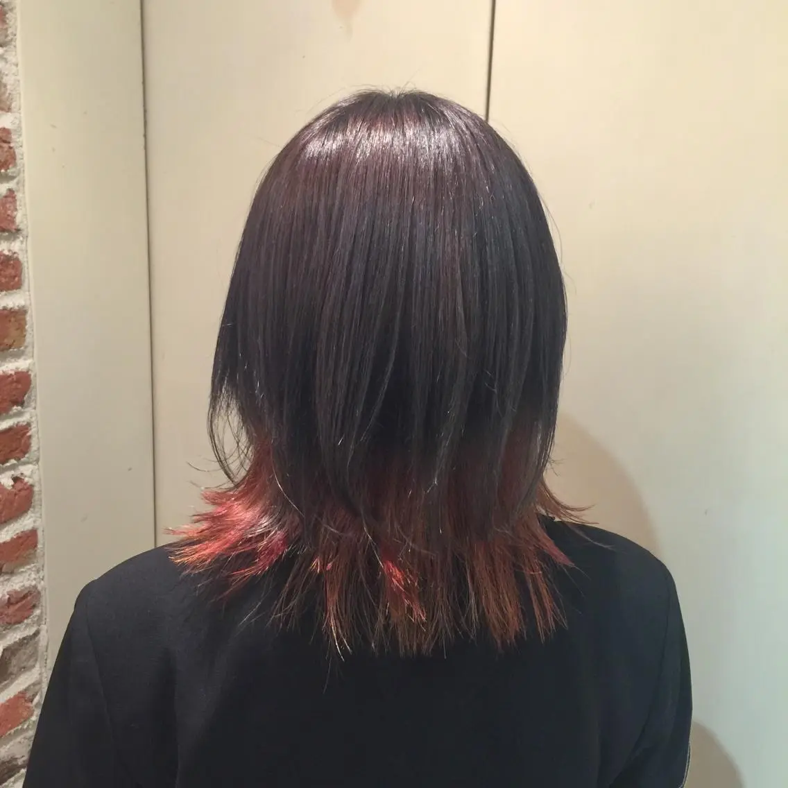 ミディアム カラー インナーカラー ウルフカット ホワイト&レイヤーカ ットエクステ長畠俊輔のヘアスタイル