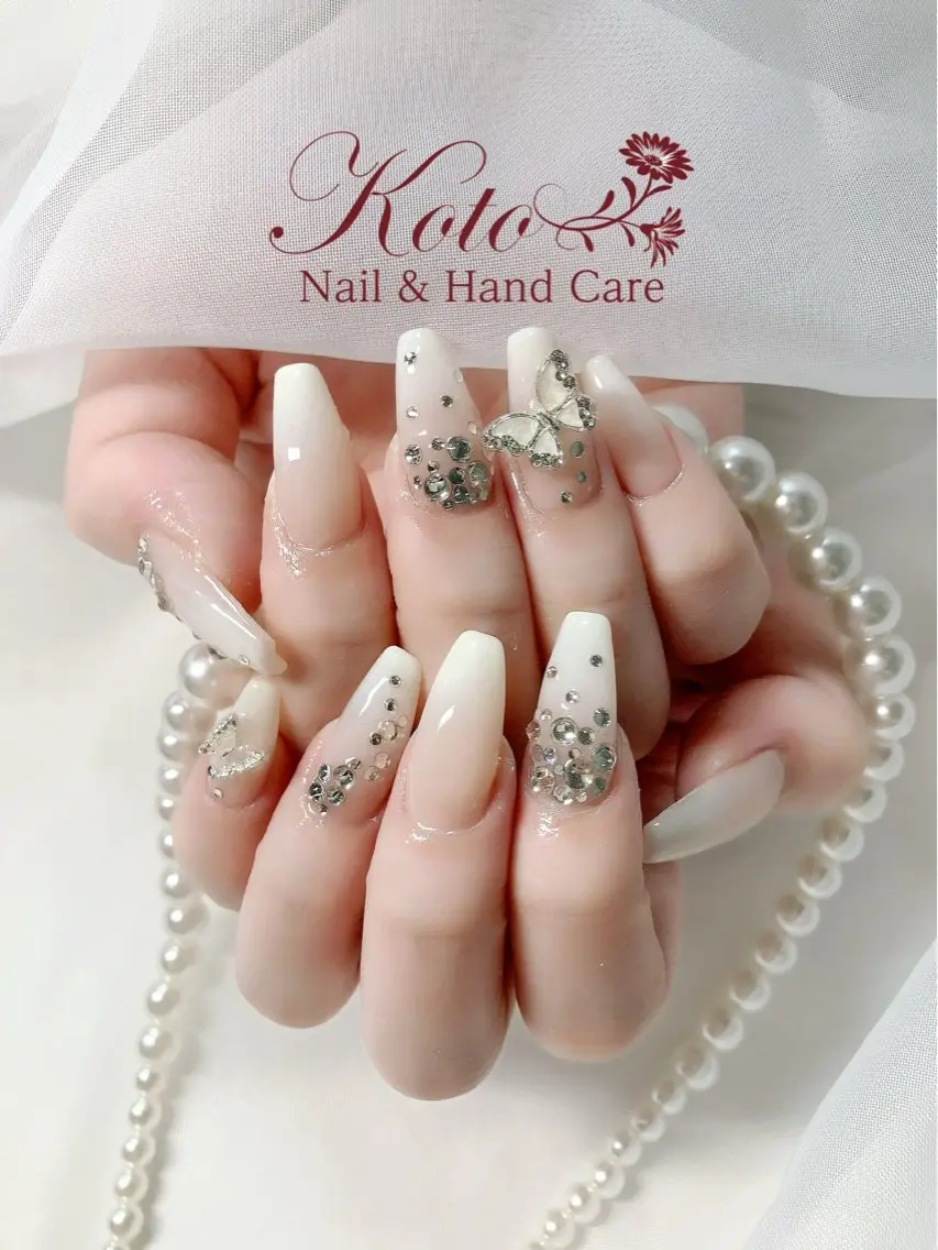 ネイル 長さ出し ジェルネイル 持ち込み ニュアンスネイル 赤色 ハンドネイル Nail Salon KOTOのネイルデザイン