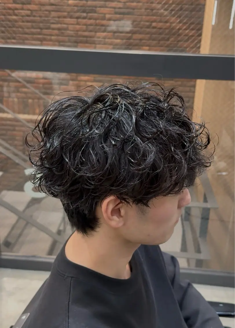 メンズカット➕波巻きスパイラルパーマ➕シャンプー➕スタイリングの写真