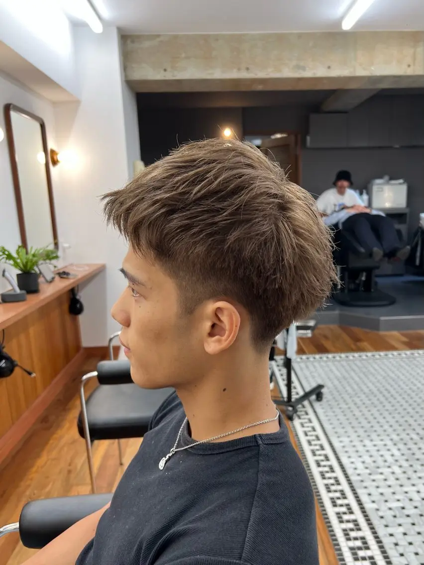 ショート カラー メンズ カット ヘアカラー メンズカット✂️ スキンフェード伊藤陸のヘアスタイル