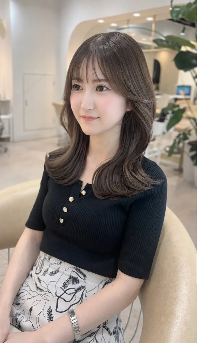 セミロング カラー カット ヘアカラー トリートメント Akane レイヤー/艶カラーのヘアスタイル