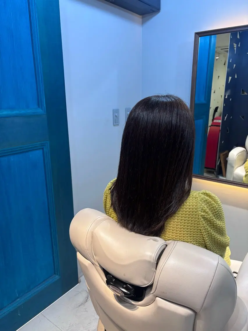ミディアム 真鍋 月音のヘアスタイル