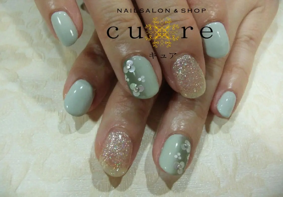 ミディアム ネイル ハンドネイル ネイルサロン Cureのネイルデザイン