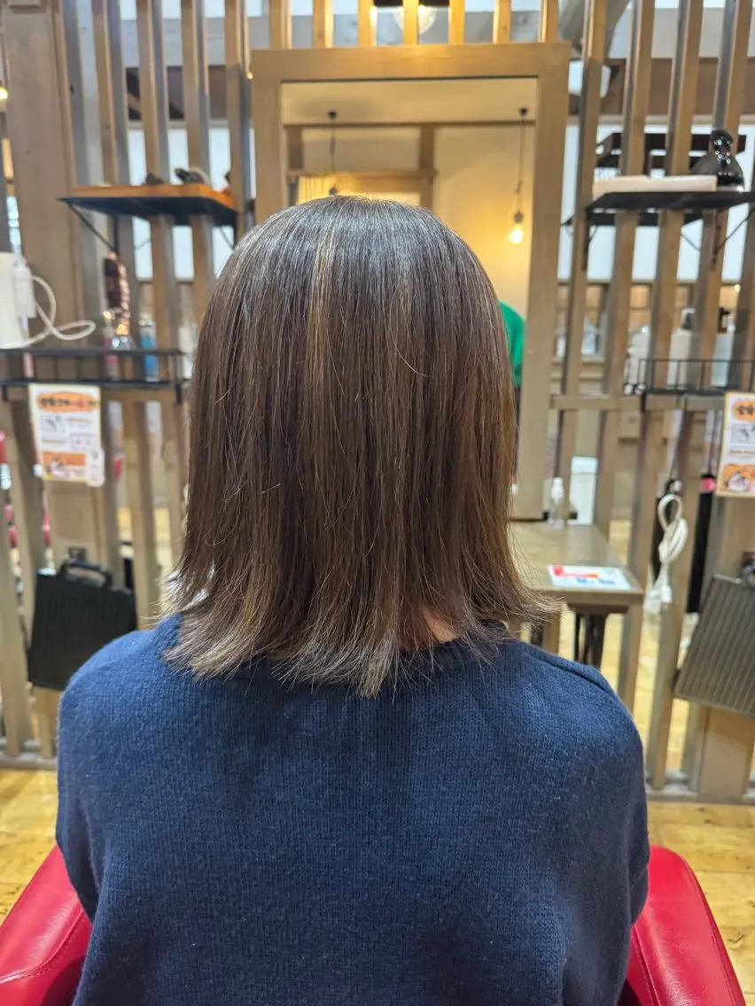 ミディアム カラー ヘアアレンジ ハイライトカラー ハイライト TJ天気予報5mm 森　瑞希のヘアスタイル