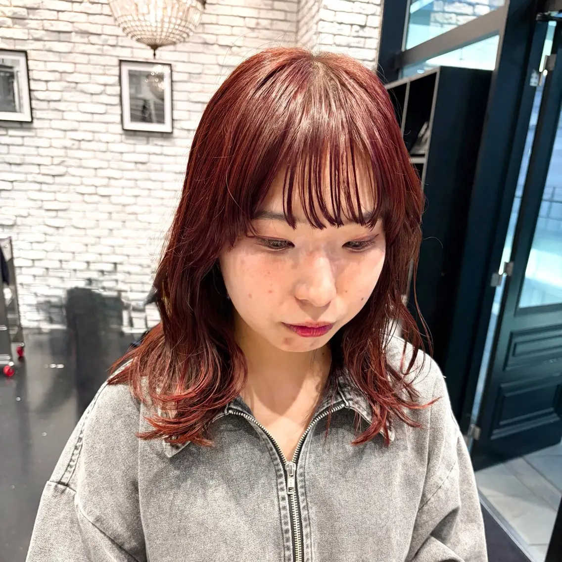 ミディアム レイヤーカット カット ヘアカラー 好光 優香のヘアスタイル