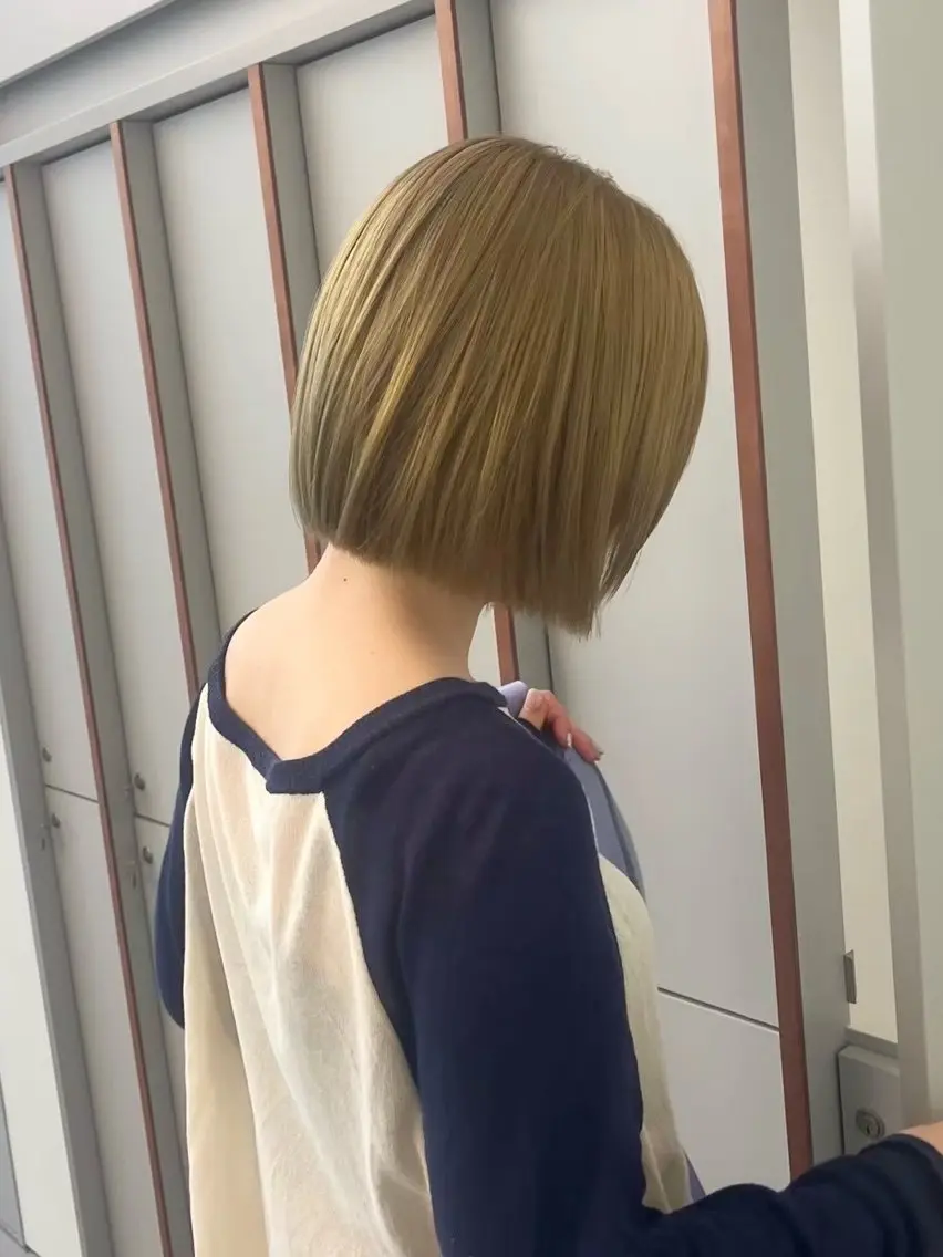 カラー ベージュカラー ヘアカラー カラーモデル 🍬Sena🐩のヘアスタイル