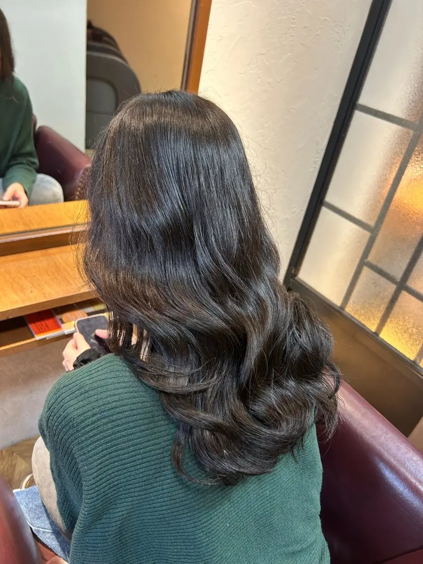 ロング カット ヘアカラー 暖色カラー🍒🌷 hitomiのヘアスタイル