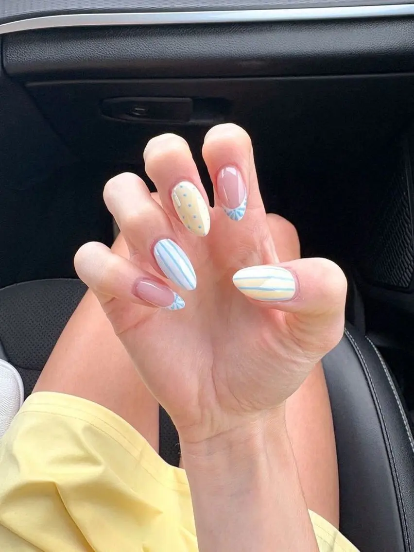 ネイル キラキラネイル 韓国ネイル ロングネイル ワンホンネイル ハンドネイル Josie nail salonのネイルデザイン