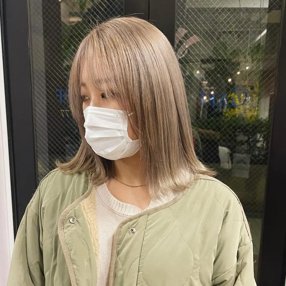 ショート カラー ベージュカラー ブリーチ ケアブリーチ ミルクティーベージュ カット ヘアカラー トリートメント ハイトーンこそキレイ に◎佐藤雄太のヘアスタイル