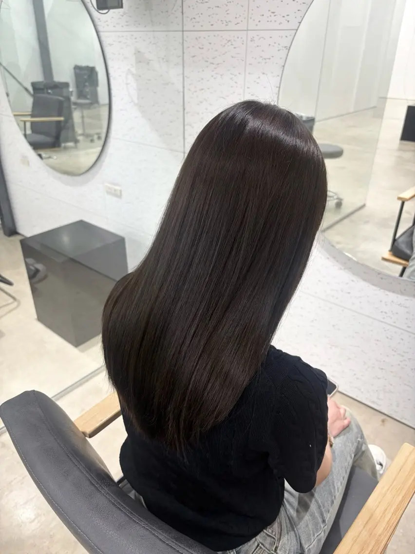 ロング カット ヘアカラー 笹山 未夢のヘアスタイル