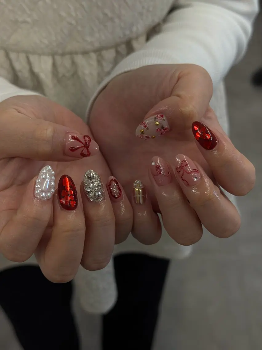 ネイル ジェルネイル キラキラネイル マグネットネイル ニュアンスネイル パラジェル ハンドネイル ハンドケア Bana_ Nailのネイルデザイン