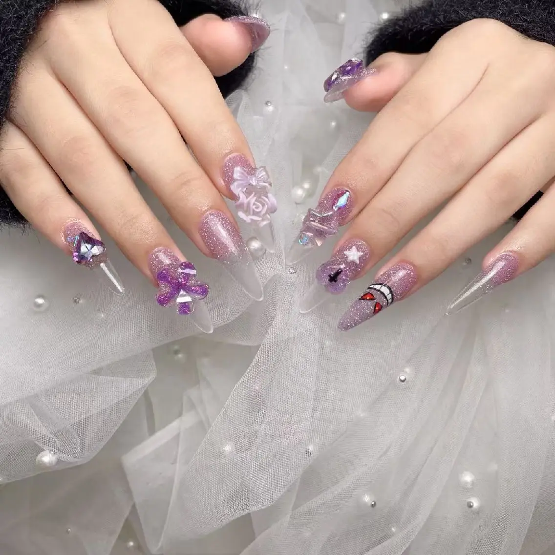 ネイル ENsalon AKIRAのネイルデザイン