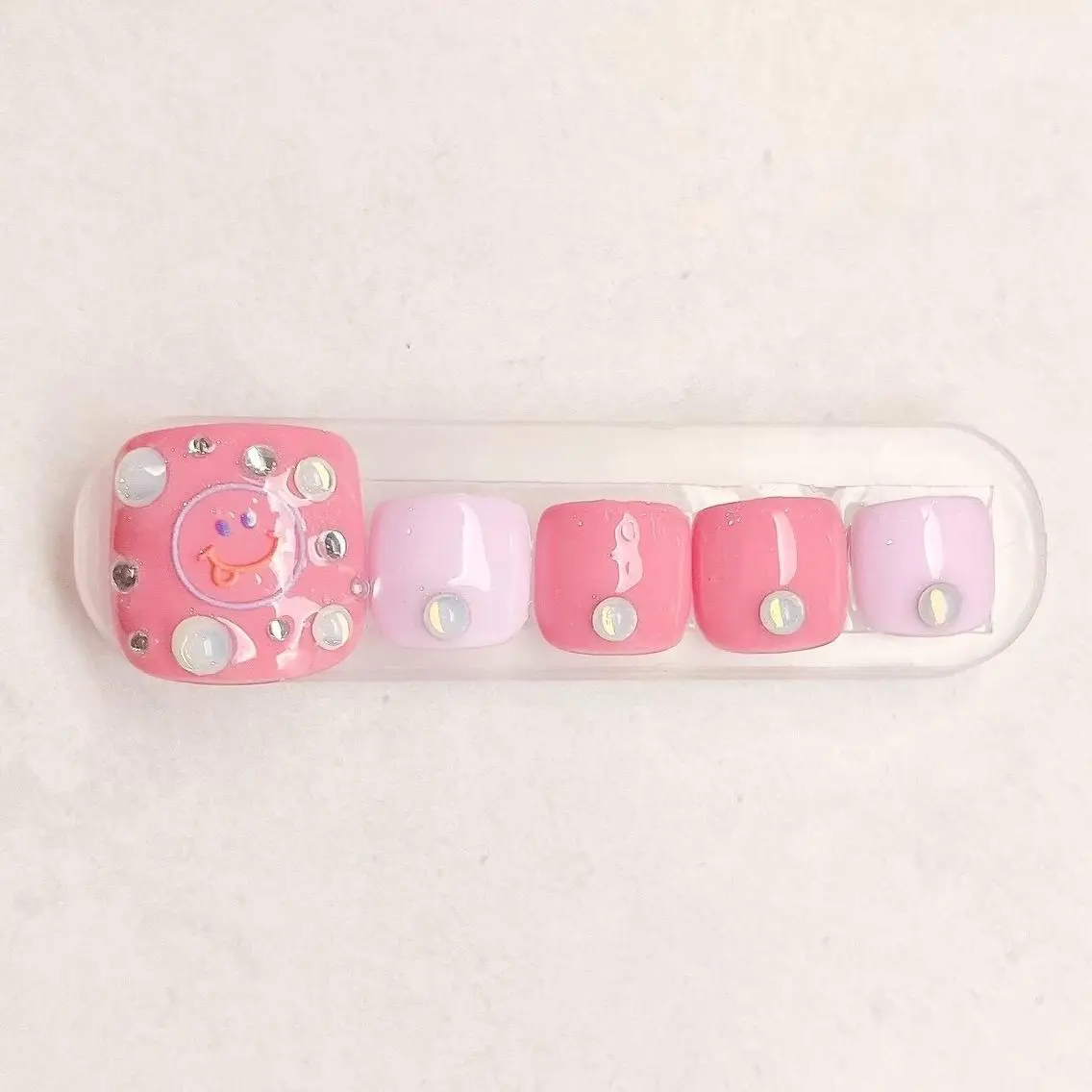 ネイル TiaryNail ERIKAのネイルデザイン