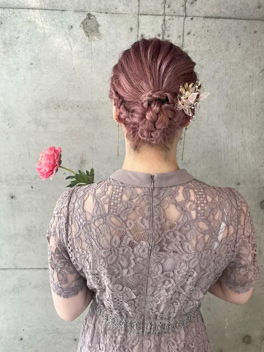 【人気No.1】💐ヘアアレンジ 結婚式参列やお出かけ前等に30分(目安時間) 金箔は+500円で付けられます✨の写真