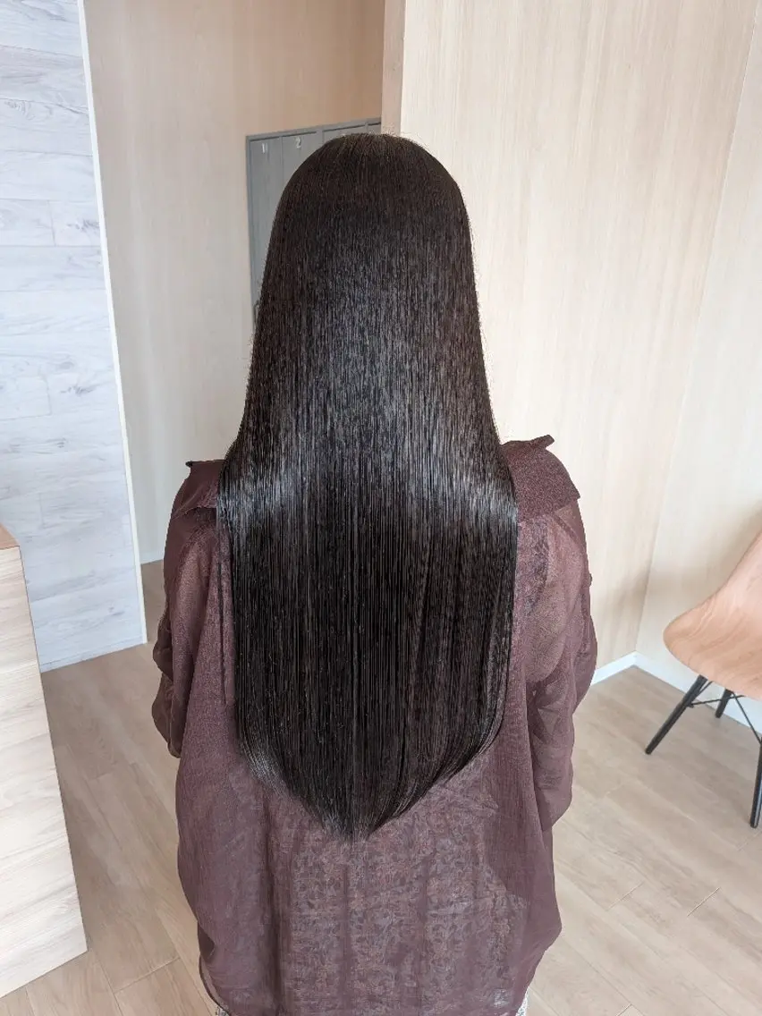 ロング 縮毛矯正 MI NAのヘアスタイル