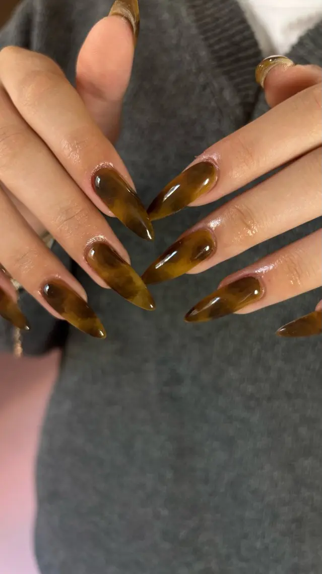 ネイル Nailstudio Hulmのネイルデザイン