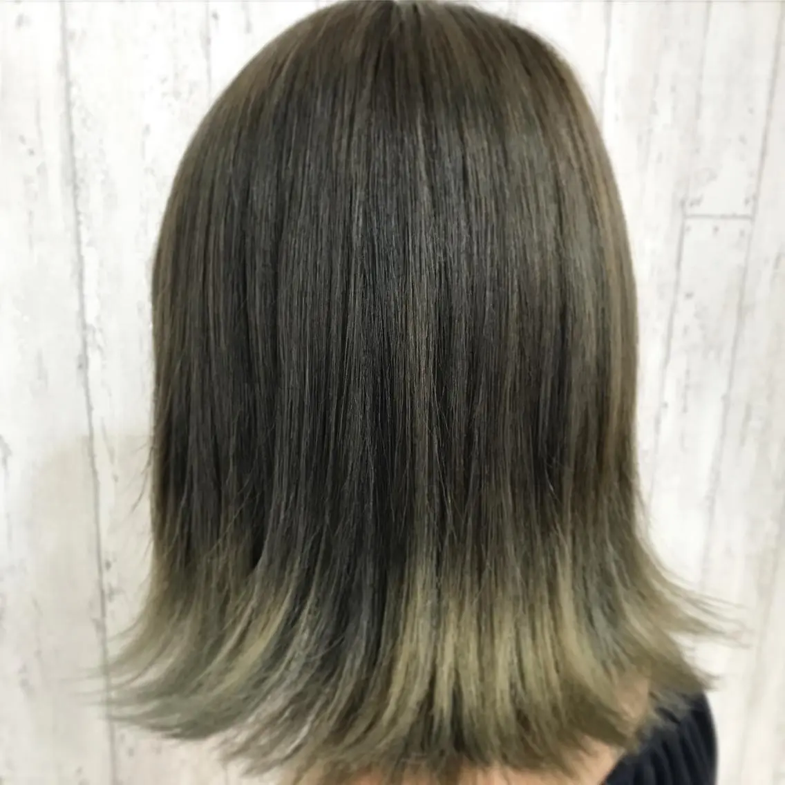 ミディアム カラー アッシュ オリーブアッシュ kazufumi ..のヘアスタイル