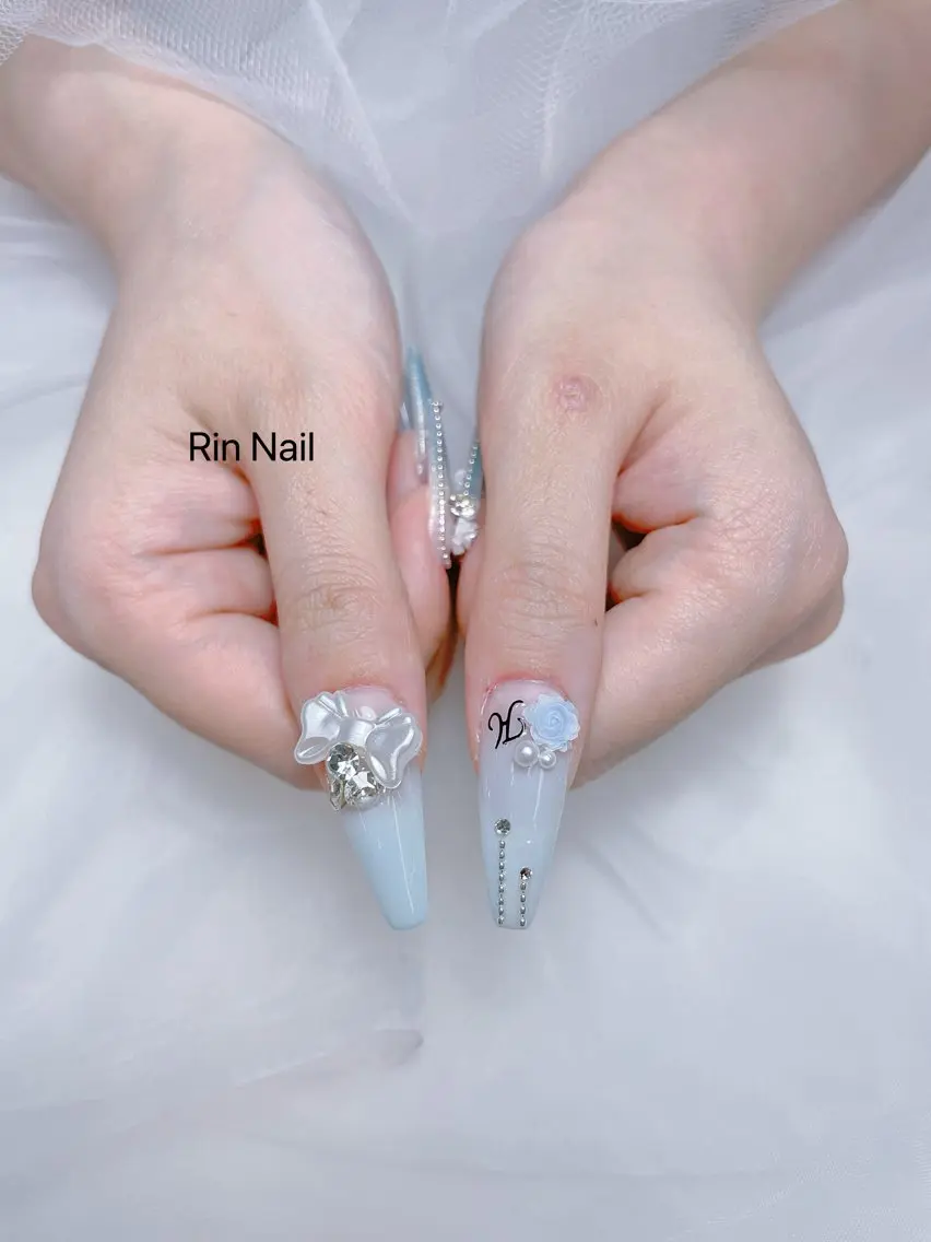 ネイル フレンチネイル ジェルネイル 韓国ネイル マグネットネイル ネイルチップ Rin Nail 新大久保店のネイルデザイン