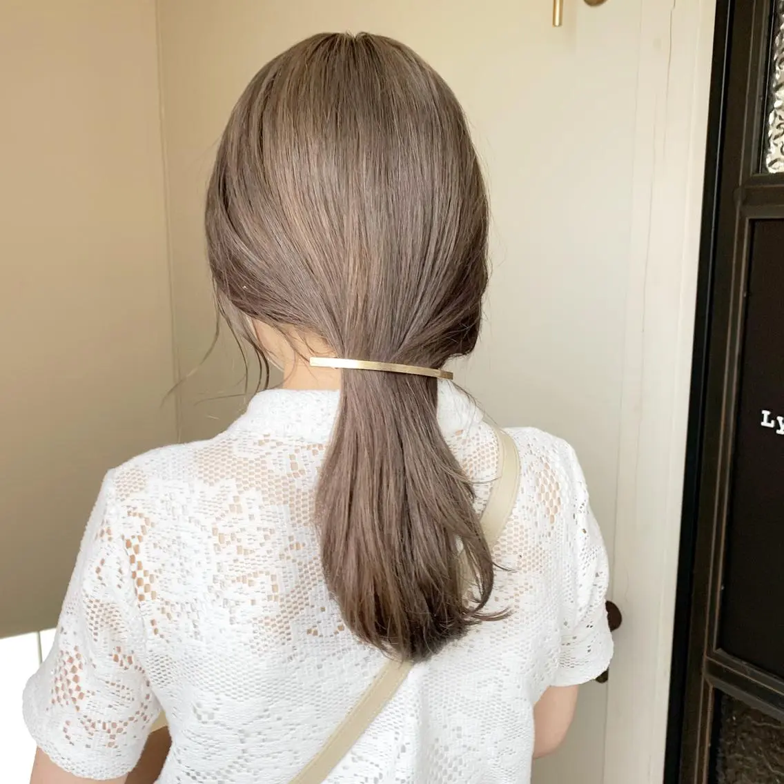 セミロング カラー ヘアカラー 本間 結衣のヘアスタイル