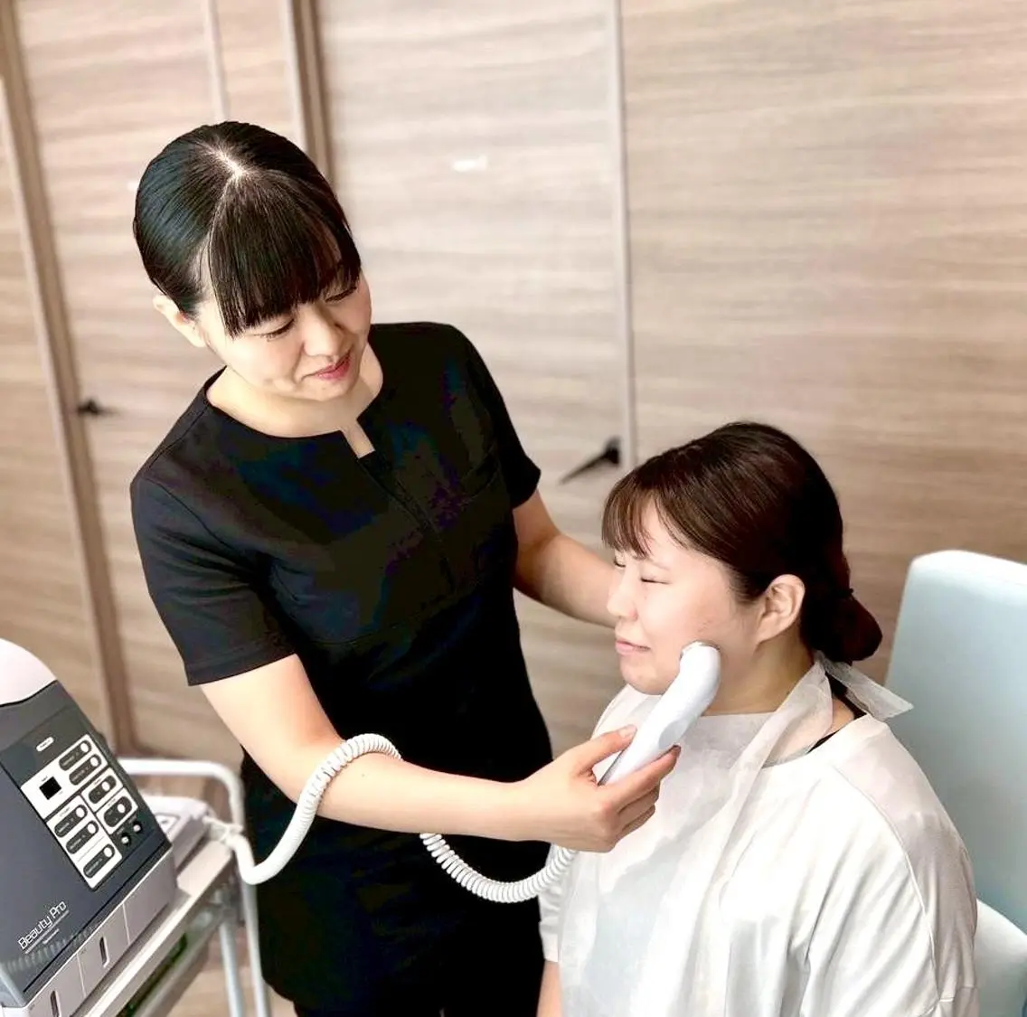 【人気NO.1】ハンドマッサージ&超音波エステ　　　　　　　　　　　【ハリ感UPエステ💆‍♀️】の写真