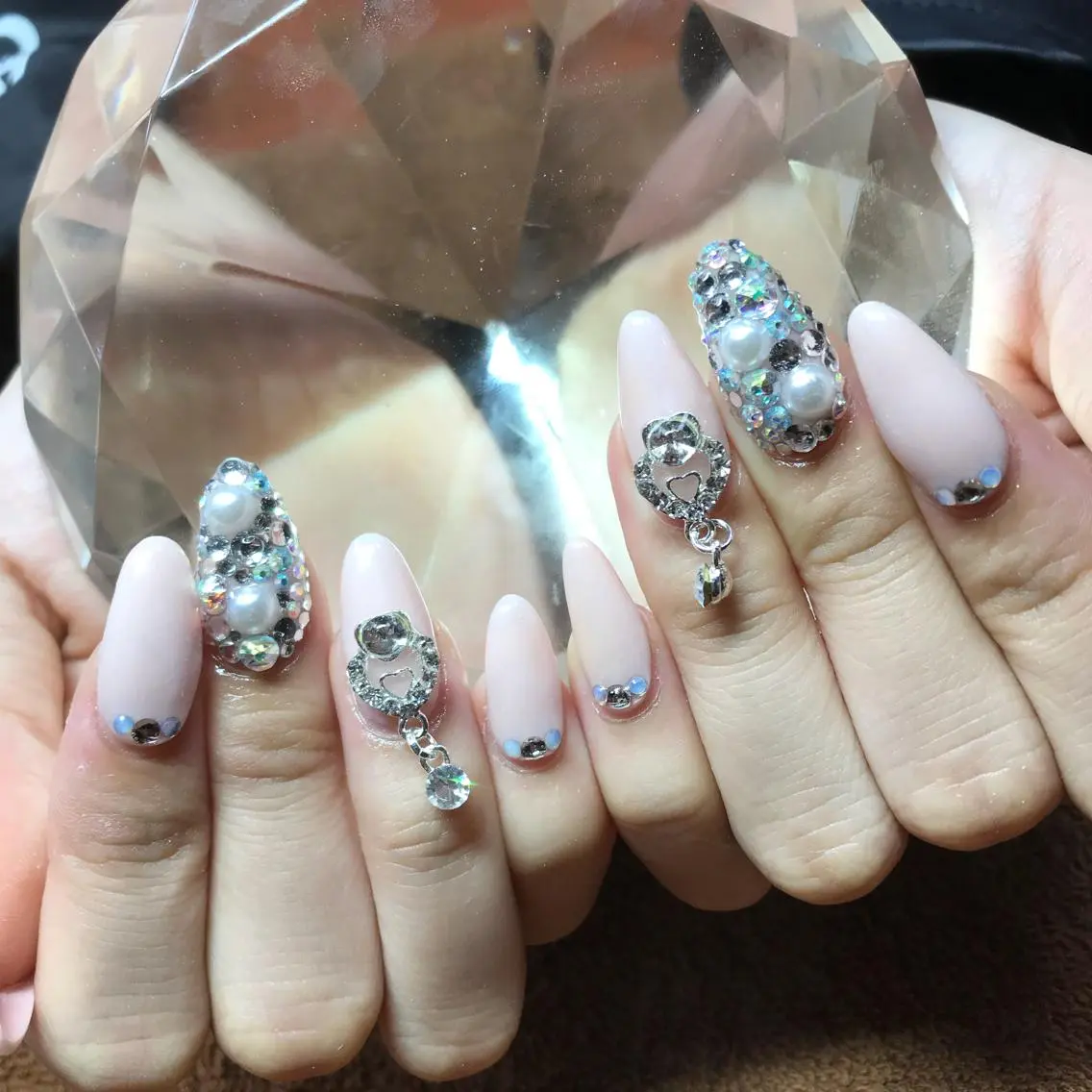 セミロング ネイル ストーンネイル ハンドネイル 《LB》ラブリエ Nail&eyeのマツエク・マツパデザイン