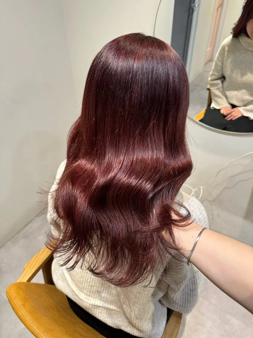 セミロング カラー ブリーチ ピンクカラー ayaka♡ 柔らかカラーのヘアスタイル