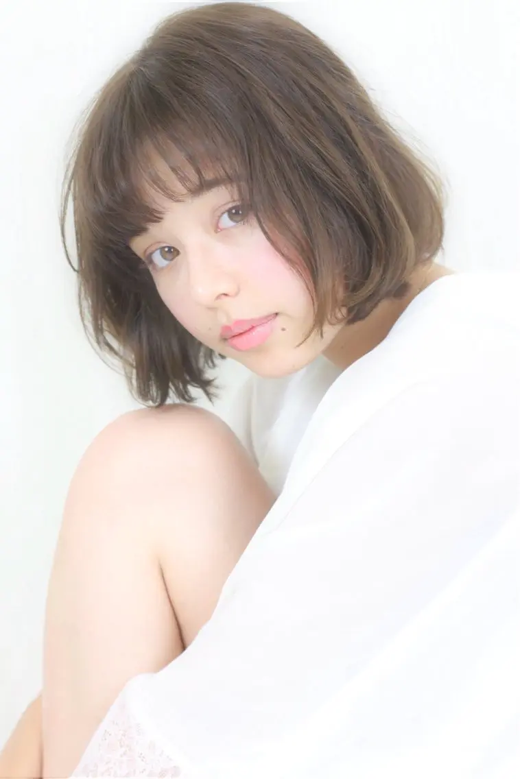 ショート ハイライト 髪質改善 レイヤーカット 縮毛矯正 トリートメント 山村 伸一のヘアスタイル