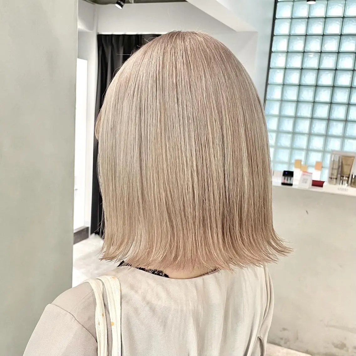 ミディアム カラー ハイトーンカラー ヘアカラー トリートメント ✨MiL✨ ✨心斎橋✨のヘアスタイル
