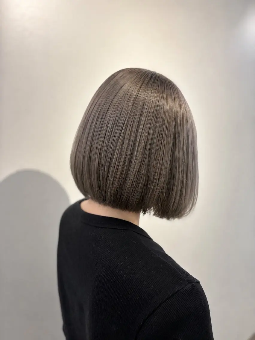カラー フルカワ リナのヘアスタイル