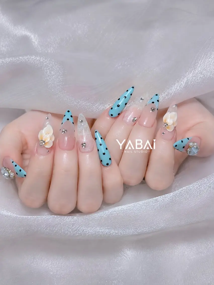 ネイル 持ち込み YABAI NAIL 本通店のネイルデザイン