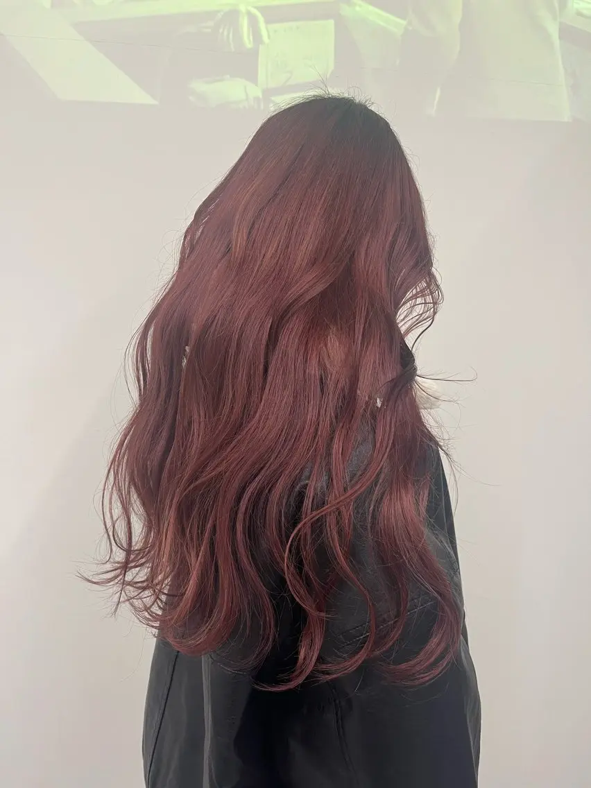 ロング カラー ブリーチ 透明感カラー🌼 沙奈のヘアスタイル