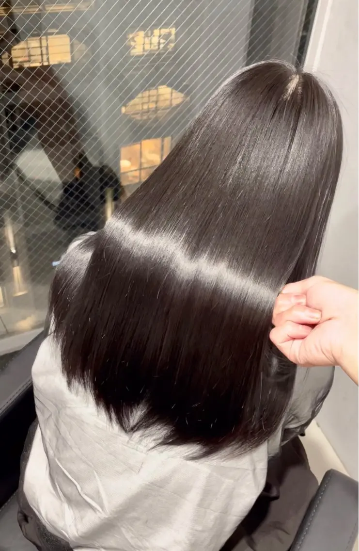 ロング ✨髪質改善✨美髪 矯正🫧小泉のヘアスタイル