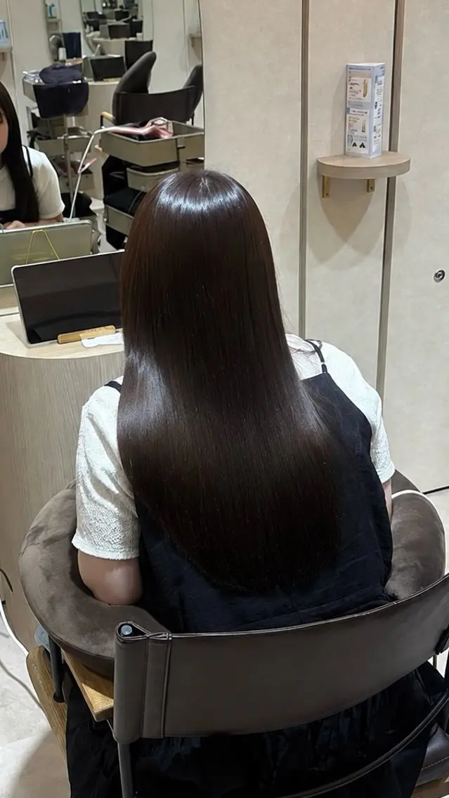 ロング ヘアカラー 【yuni】 Meiのヘアスタイル