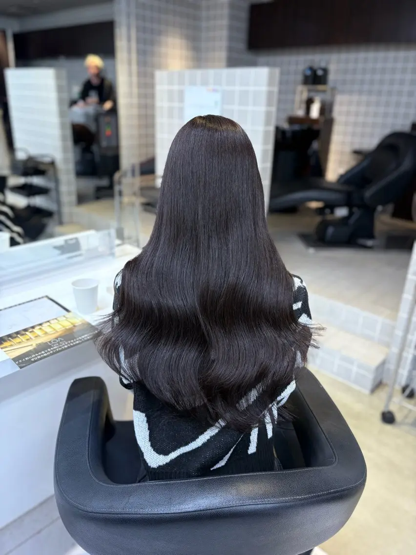 ロング カット ヘアカラー トリートメント ヘッドスパ ヘアセット 寒色/ベージュヘア ブリーチありMiOのヘアスタイル