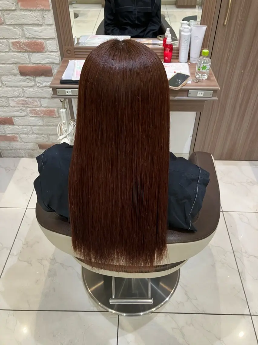 カラー レッドカラー ☂️Ash 新杉田☂️山本のヘアスタイル