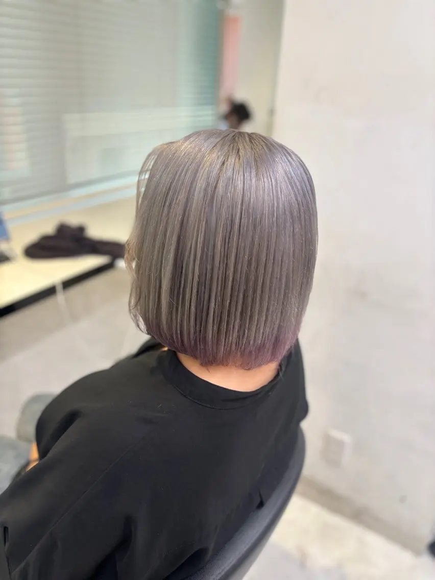 カラー デザインカラー ダブルカラー ハイトーンカラー ヘアカラー トリートメント 💙ハイトーン韓国風 色白ヘア💙manaのヘアスタイル