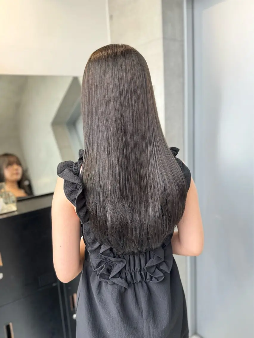 ロング カラー パーマ ヘアアレンジ カット ヘアカラー トリートメント 艶髪縮毛矯正/透明感 カラー/YUKAのヘアスタイル