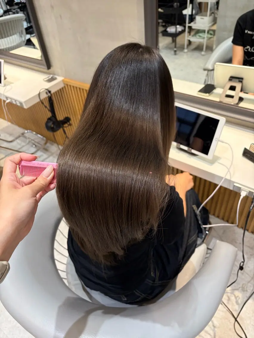 セミロング カラー ヘアカラー トリートメント ヘアセット/レイヤー 縮毛矯正/はるか🎀のヘアスタイル