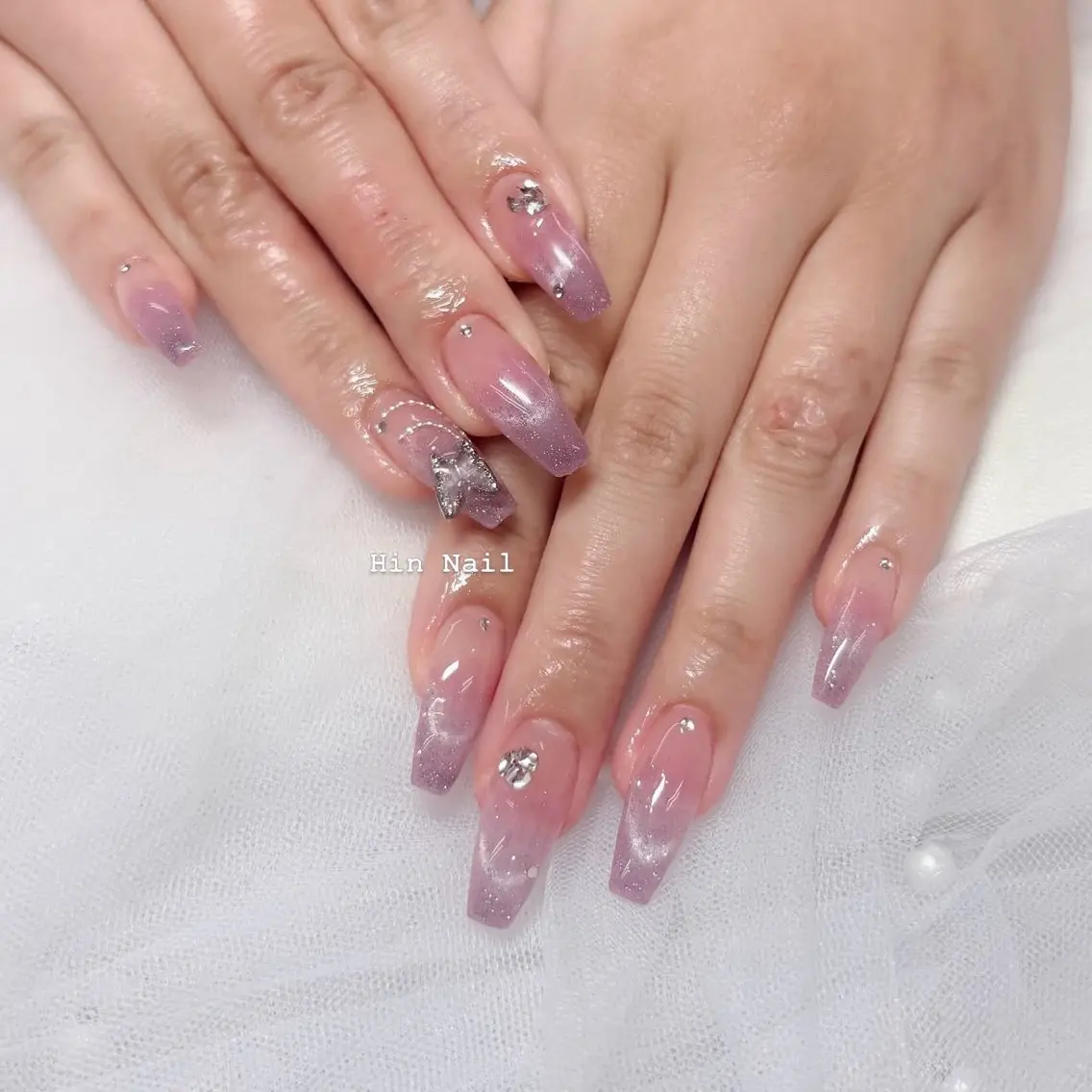 ネイル チークネイル ドット フットネイル フレンチネイル グラデーション ハンドネイル Hym Nailのネイルデザイン