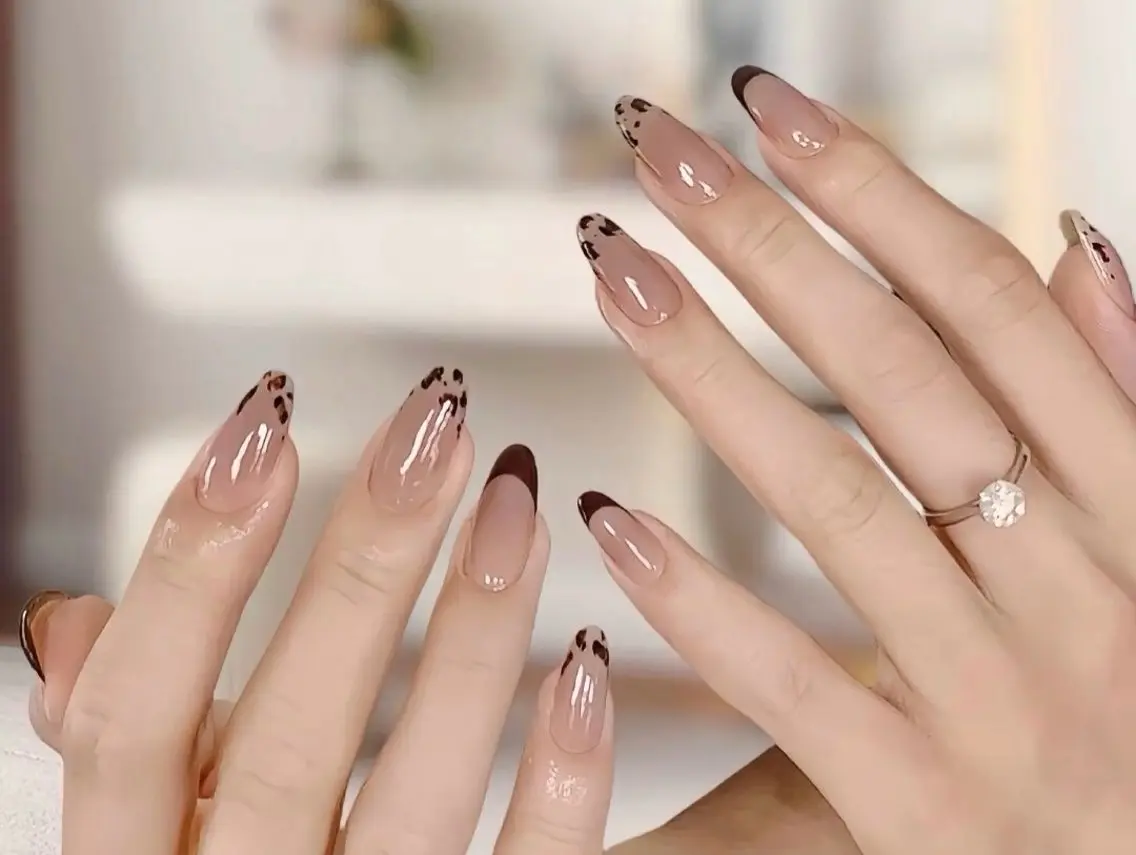 ネイル チークネイル 長さ出し フレンチネイル ガーリー 韓国ネイル sun nail池袋 モデル募集のネイルデザイン