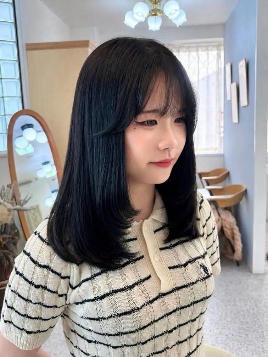 ロング ヘアカラー トリートメント LOMARLIE / yunaのヘアスタイル