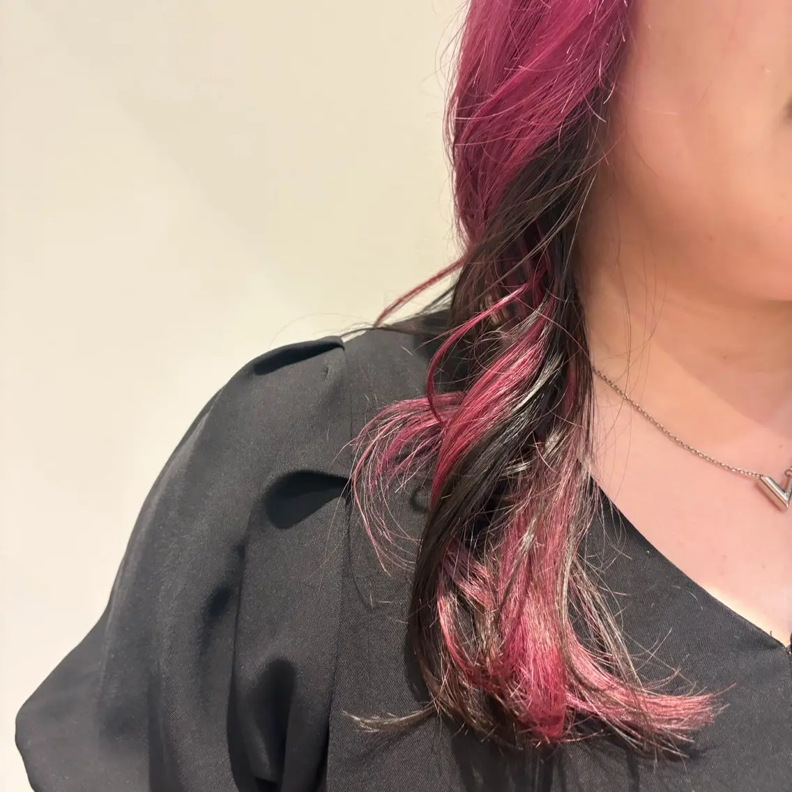 カラー インナーカラー ヘアカラー 透明感カラー✨️ 祖父江冴織のヘアスタイル