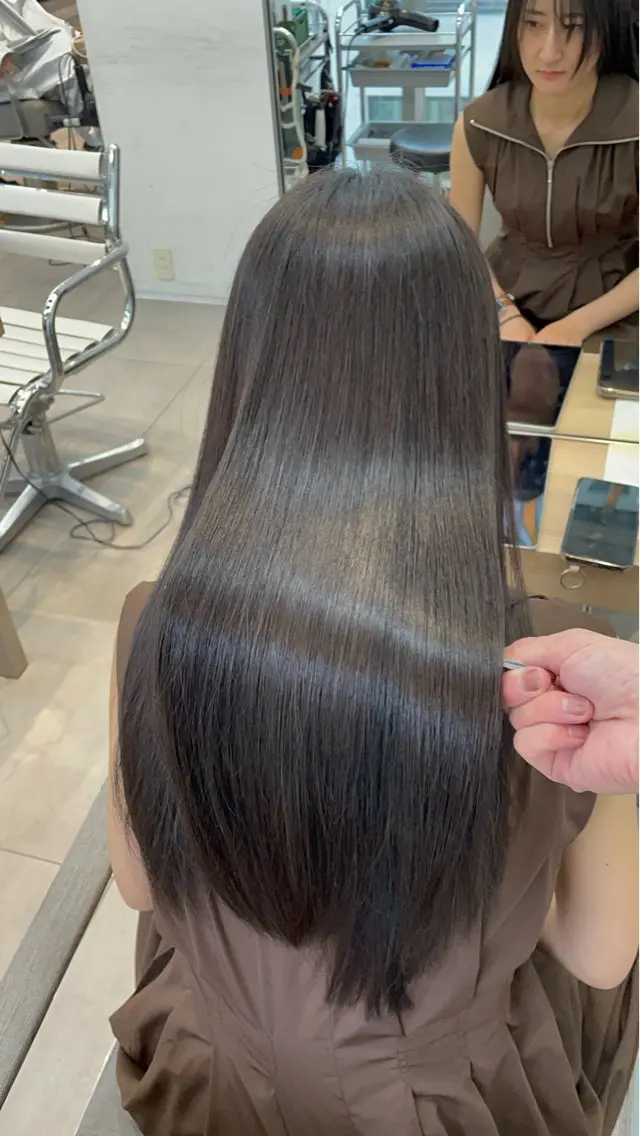 ロング ✨髪質改善✨美髪 矯正🫧小泉のヘアスタイル