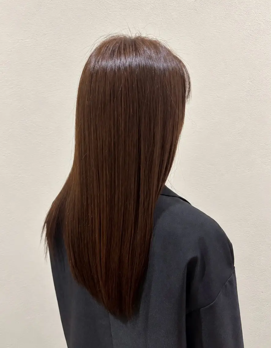ロング カラー ブラウンカラー 髪質改善 酸性ストレート 椛山 美桜のヘアスタイル