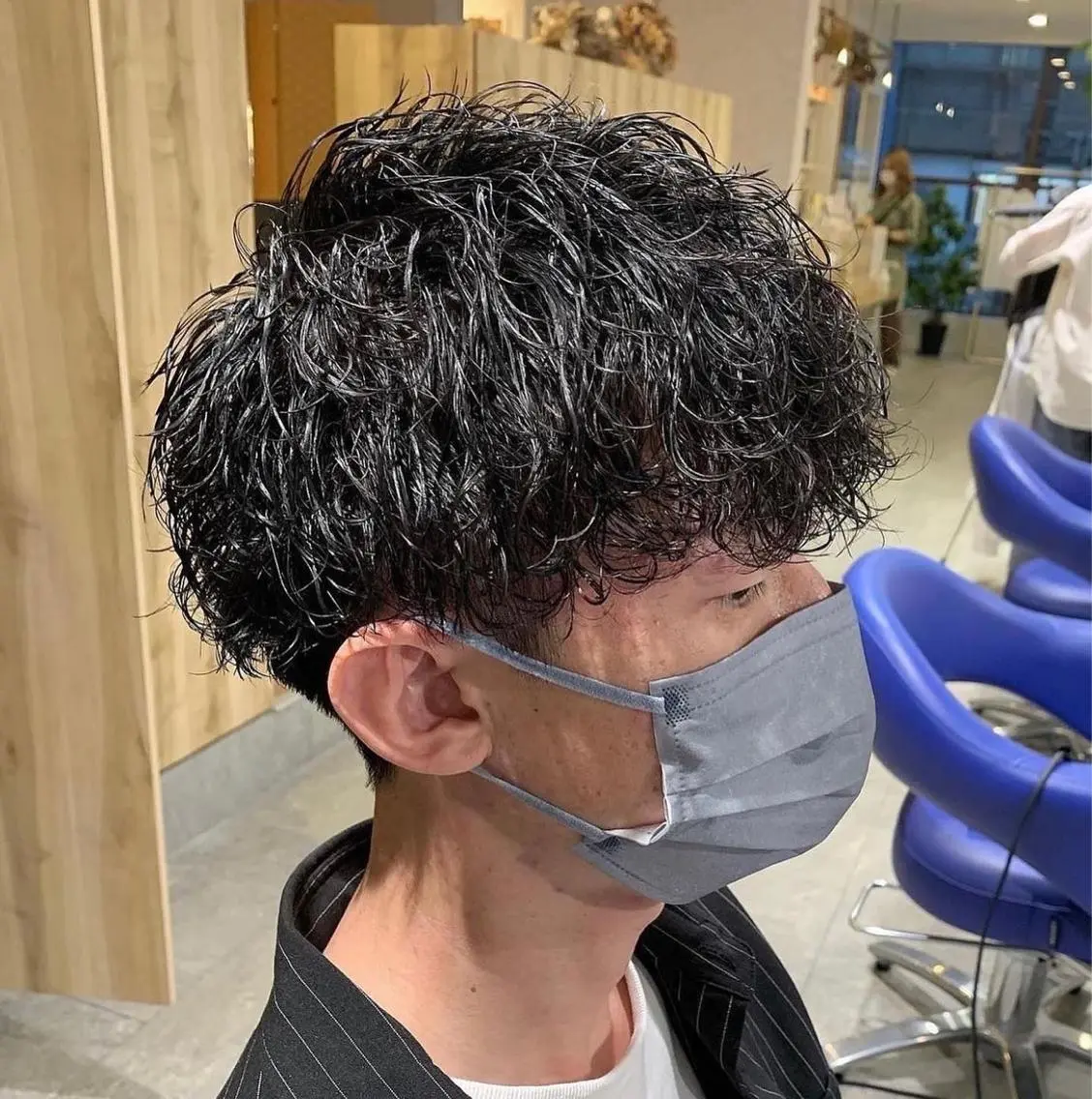 ショート パーマ ヘアアレンジ メンズ アップバング センターパート メンズハイライト メンズメッシュ マッシュ メンズパーマ職人 加藤 弘貴のヘアスタイル