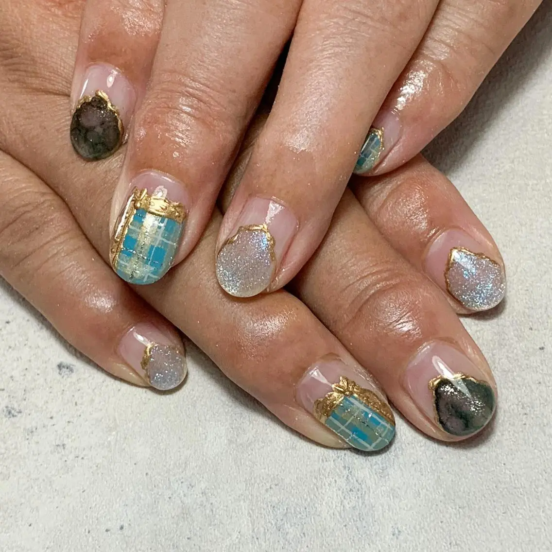 ネイル ハンドネイル FIORITURA aiのネイルデザイン