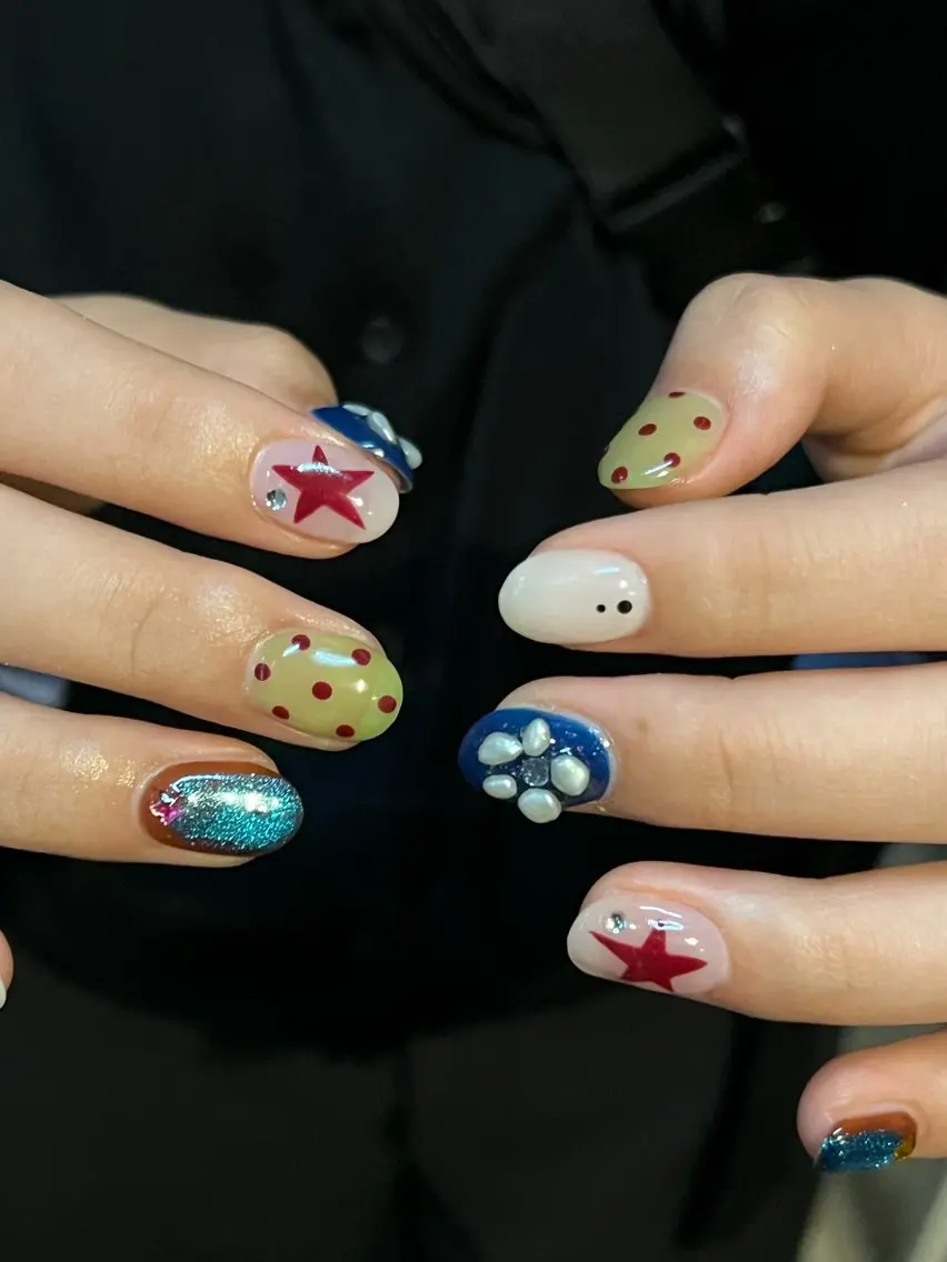 ネイル ハンドネイル Hata nail 🎀個性派ニュアンスのネイルデザイン