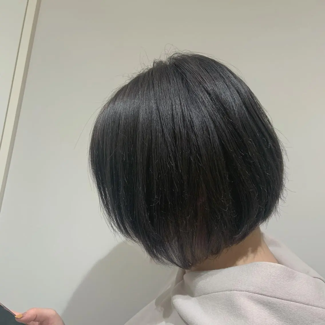 カラー グレージュ 中村 彩音のヘアスタイル
