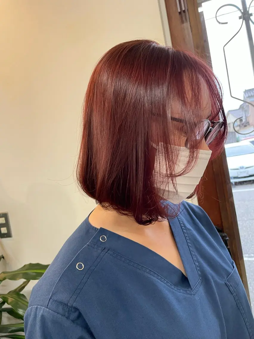 ミディアム カット ヘアカラー トリートメント 宮本 祥生のヘアスタイル